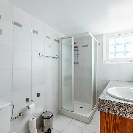 Mountain View 6 Bed Mansion With Private Padel Court, Pool & Gym Βίλα *