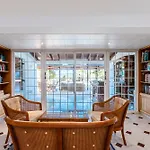 Mountain View 6 Bed Mansion With Private Padel Court, Pool & Gym Villa *