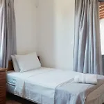 Mountain View 6 Bed Mansion With Private Padel Court, Pool & Gym