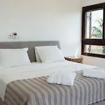 Villa Mountain View 6 Bed Mansion With Private Padel Court, Pool & Gym Larnaca