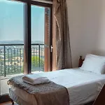 Mountain View 6 Bed Mansion With Private Padel Court, Pool & Gym * Lárnaca