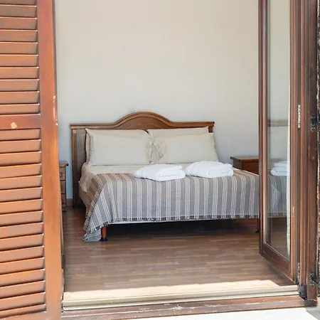 Mountain View 6 Bed Mansion With Private Padel Court, Pool & Gym