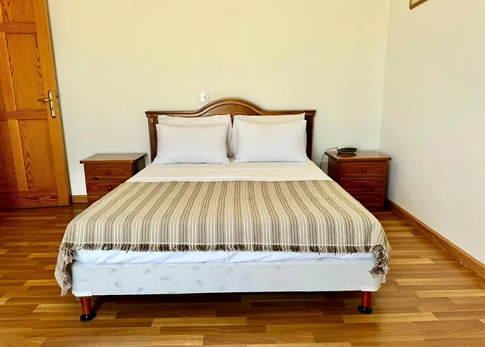 Mountain View 6 Bed Mansion With Private Padel Court, Pool & Gym