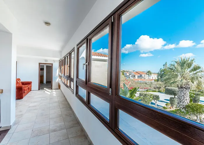 Mountain View 6 Bed Mansion With Private Padel Court, Pool & Gym Villa *