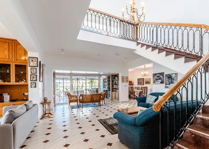 Mountain View 6 Bed Mansion With Private Padel Court, Pool & Gym * Larnaka